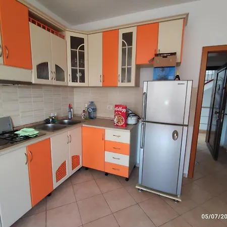 Apartament Mali Robit Durres On 4th Floor