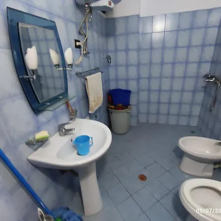 Apartament Mali Robit Durres On 4th Floor