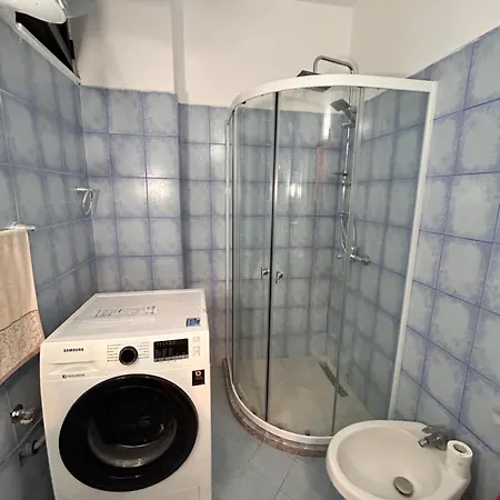 Apartment Mali Robit Durres On 4th Floor *